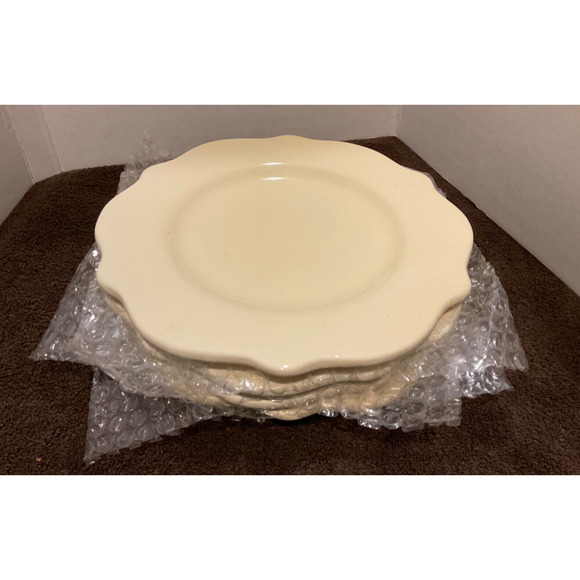 SET OF 4 FURIO HOME CREAM STONEWARE DESSERT/SALAD PLATES - NIB - Picture 4 of 5